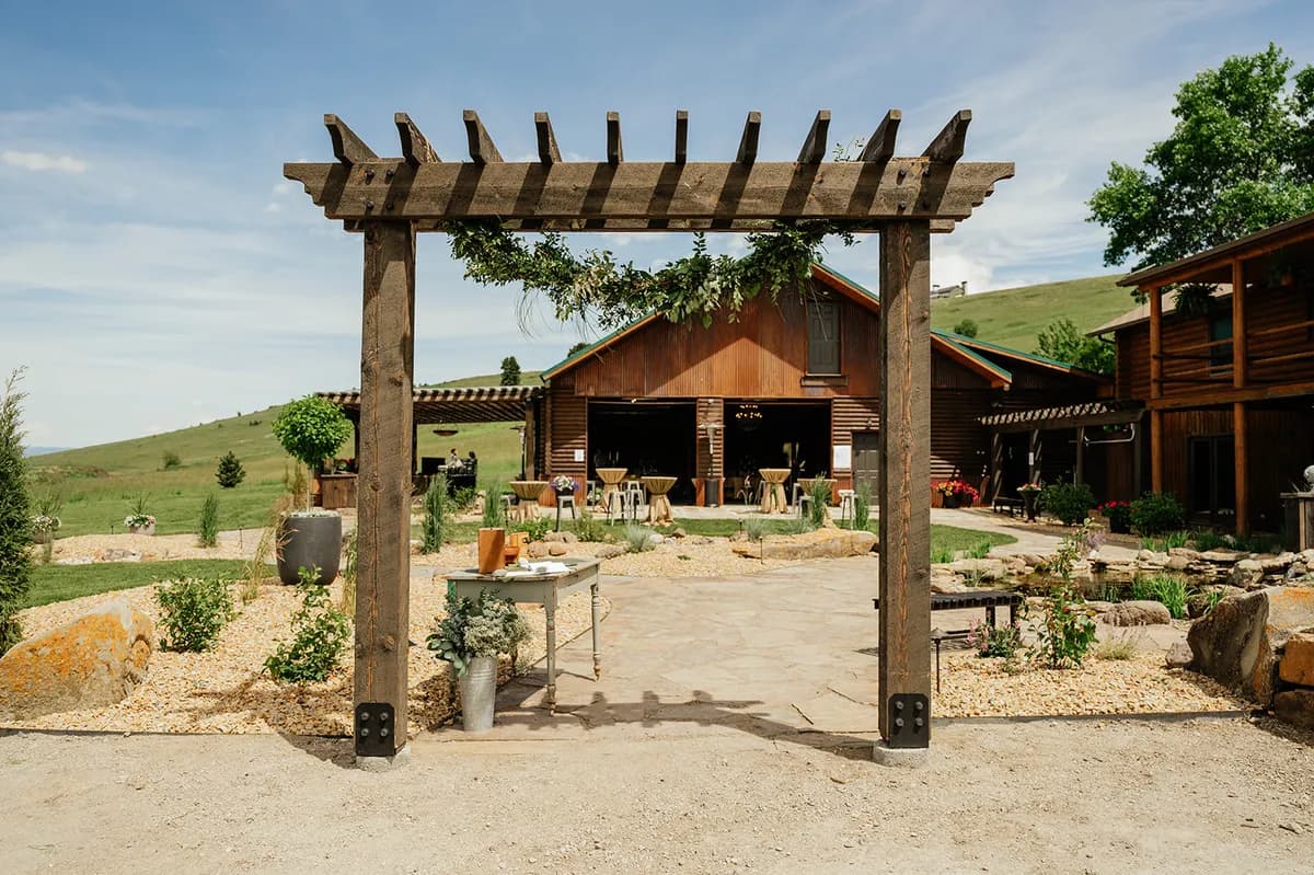 Exterior view of the Big Vista Ranch grand reception hall during operations